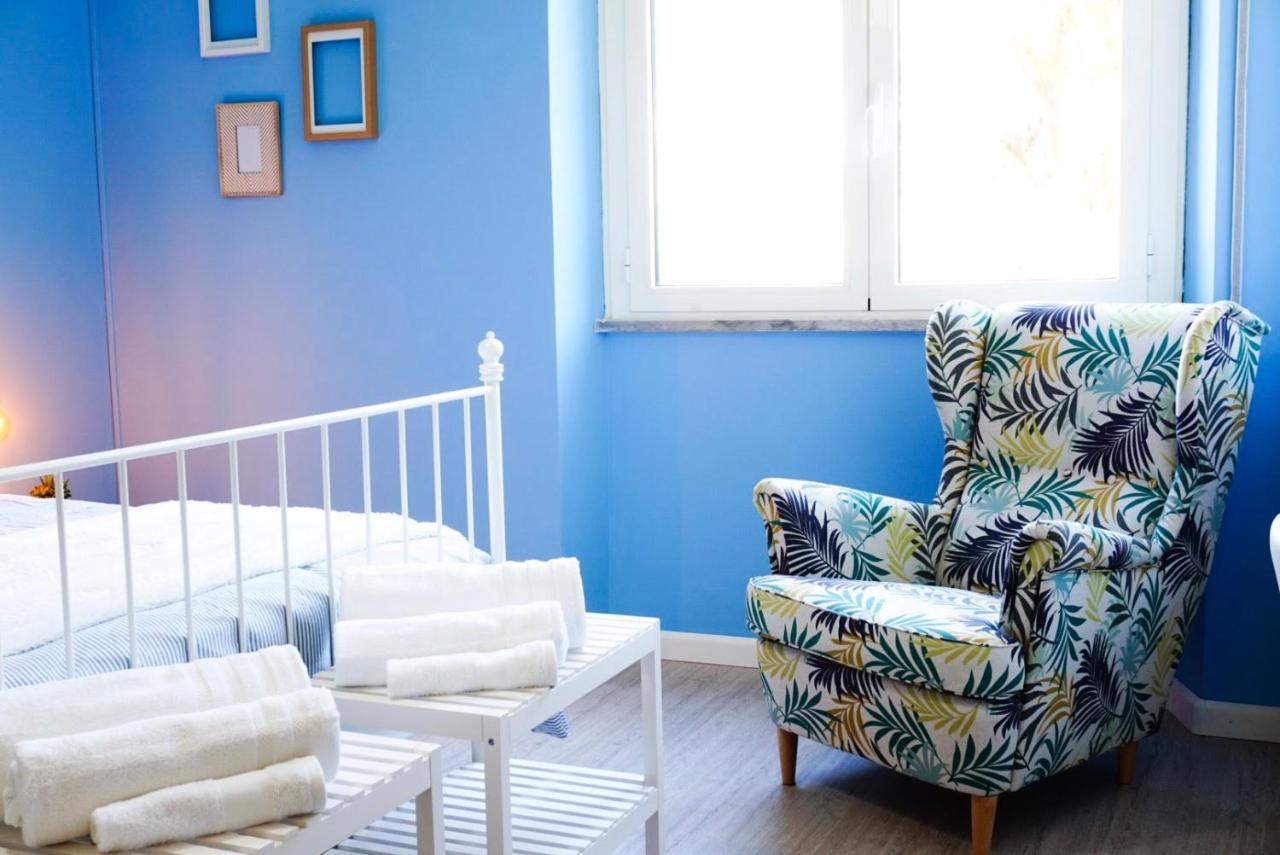 Villa Aurelia - Seafront Apartment With Terrace Quartu SantʼElena Exteriör bild